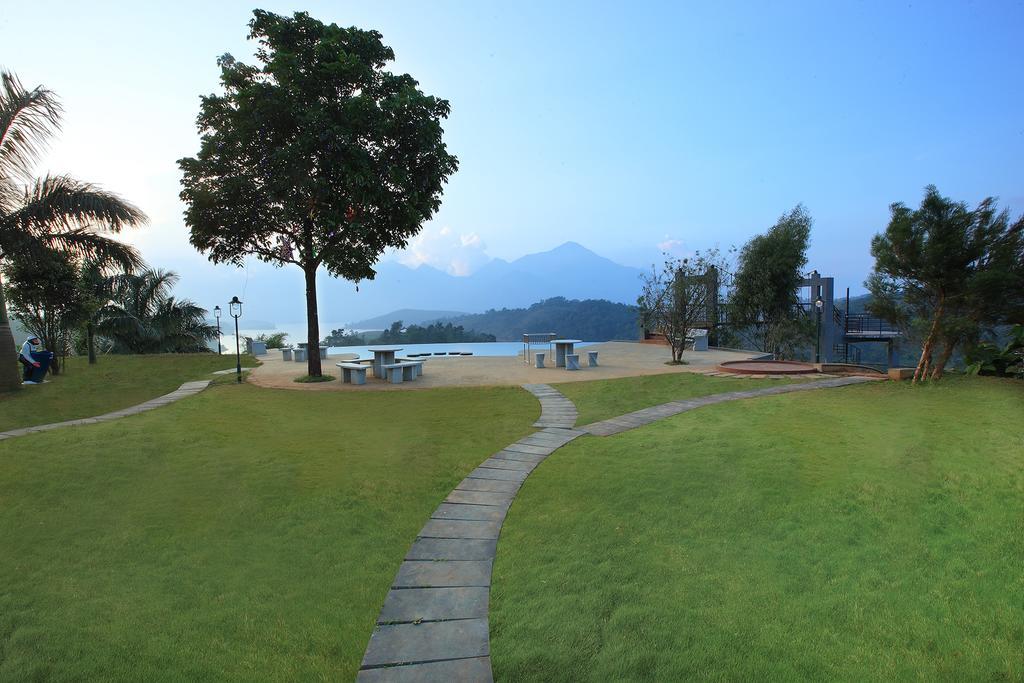 Arayal Resort-A Unit Of Sharoy Resort Tariyod Ngoại thất bức ảnh